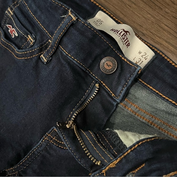 Hollister Jeans - Picture 3 of 11